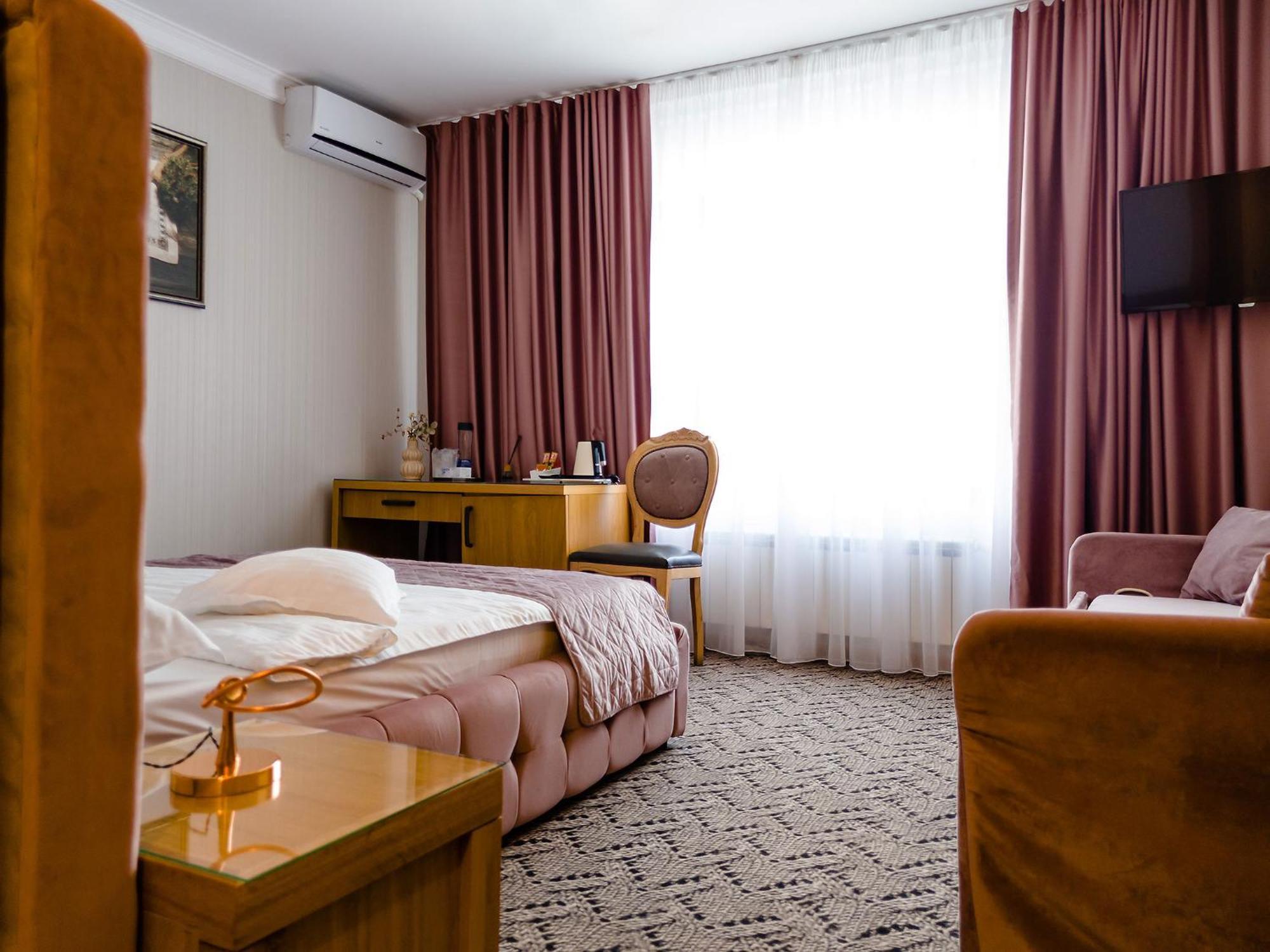 Hotel Roser House Boutique - Pe Malul Lacului Colibiţa Exterior foto